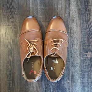 Tahari Men's Tan Leather Oxfords